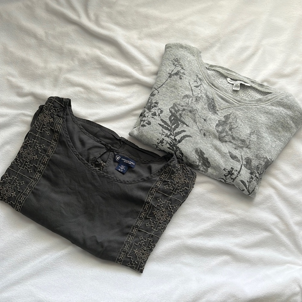 Two Top Bundle - American Eagle Tops Size Small